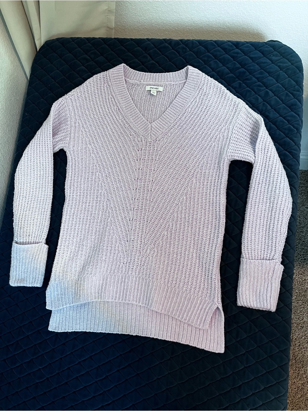Nine West Lavender V-Neck Knit Sweater Casual Women’s Fall Wear Size Extra Small